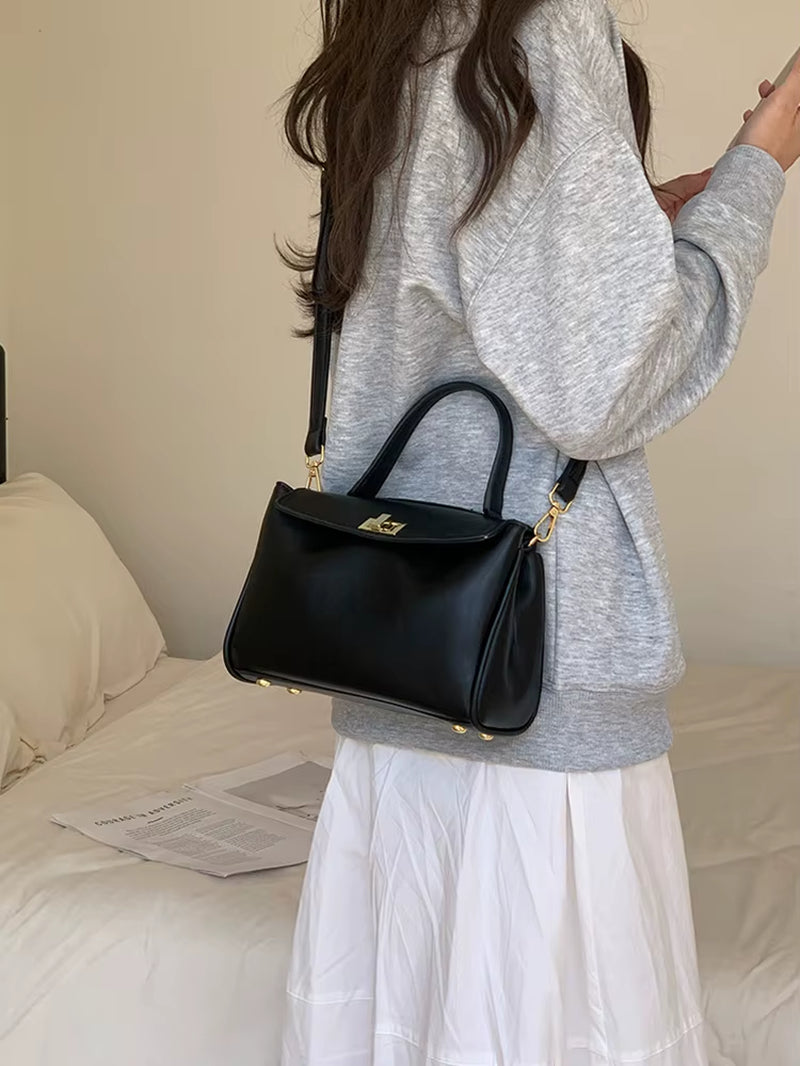 autumn winter handbag | women’s crossbody bag | Mauvia handbag | luxury shoulder bag | seasonal fashion bag | elegant crossbody purse | designer women bag | trendy winter bag | stylish handbag for women 